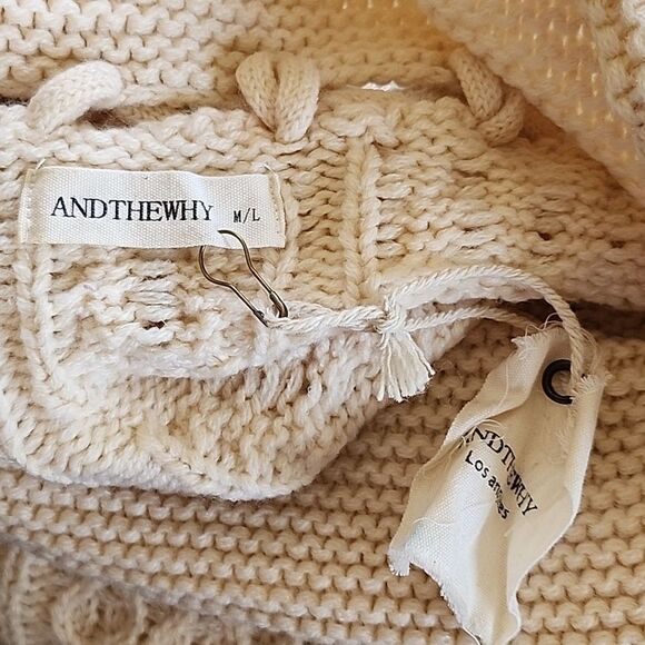 ANDTHEWHY Cable Knit Slouchy Sweater - Picture 12 of 12